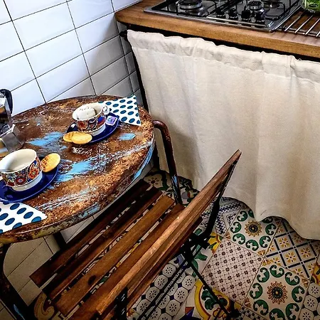 Апартаменты Giamevi House